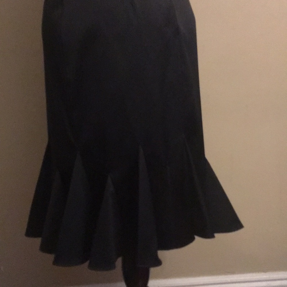 Js Collections: Scalloped Hem Formal Skirt - image 6